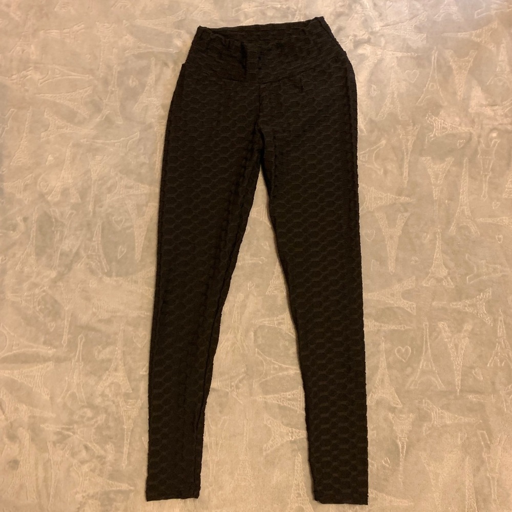 🦋 Anti-Cellulite Booty Lifting Leggings